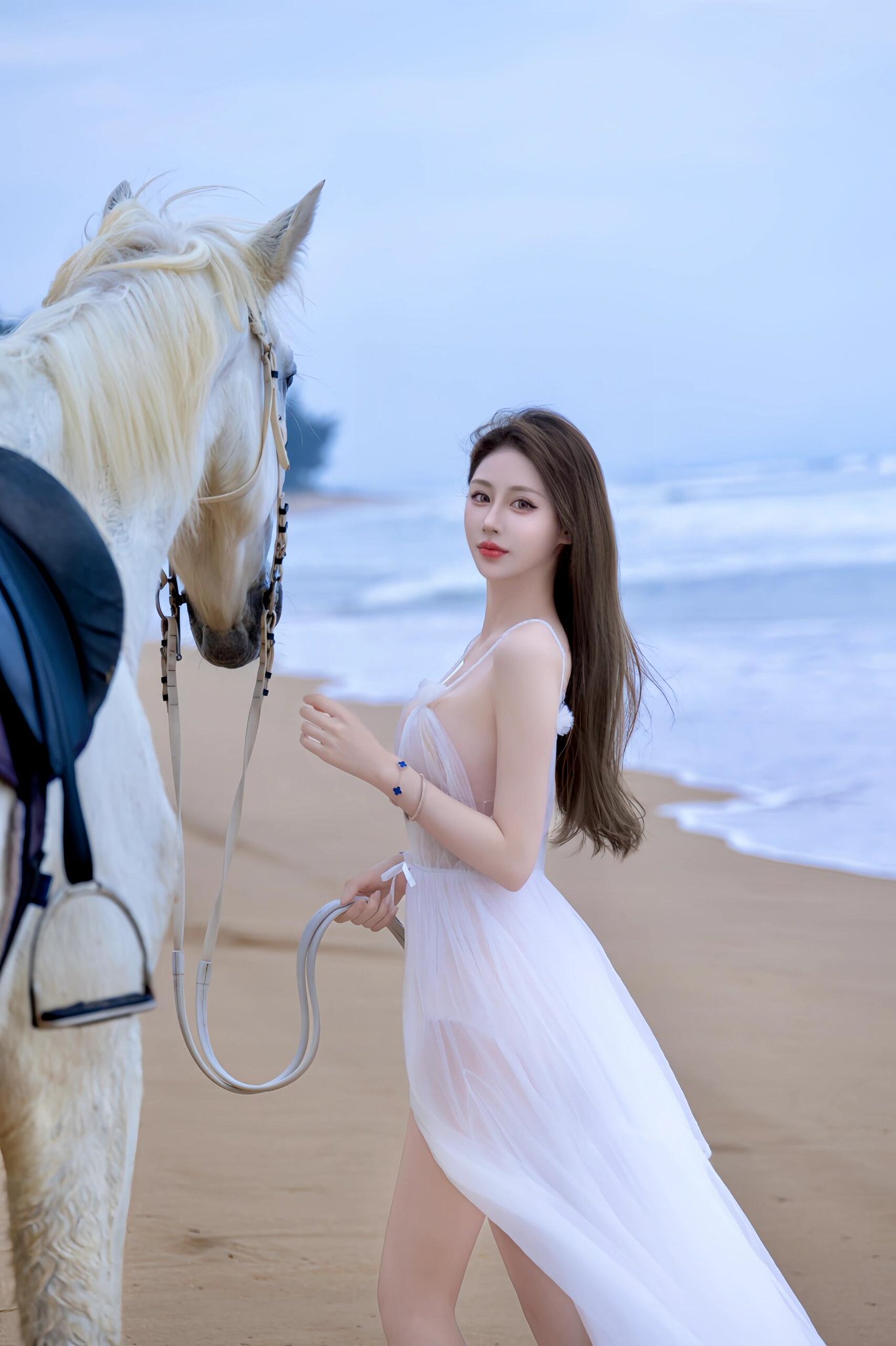 亚洲国产区男人本色VR